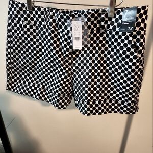 NY&Co Chino Shorts 4 inch Size 12 Black and white